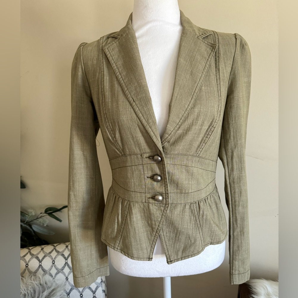 Odds’ n Evens light green/ish cropped blazer - Size S